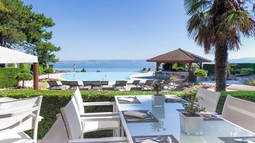 Quand l’été s’esquisse, naît l’envie d’ailleurs, de respirer, de s’abandonner à la douceur du temps suspendu.